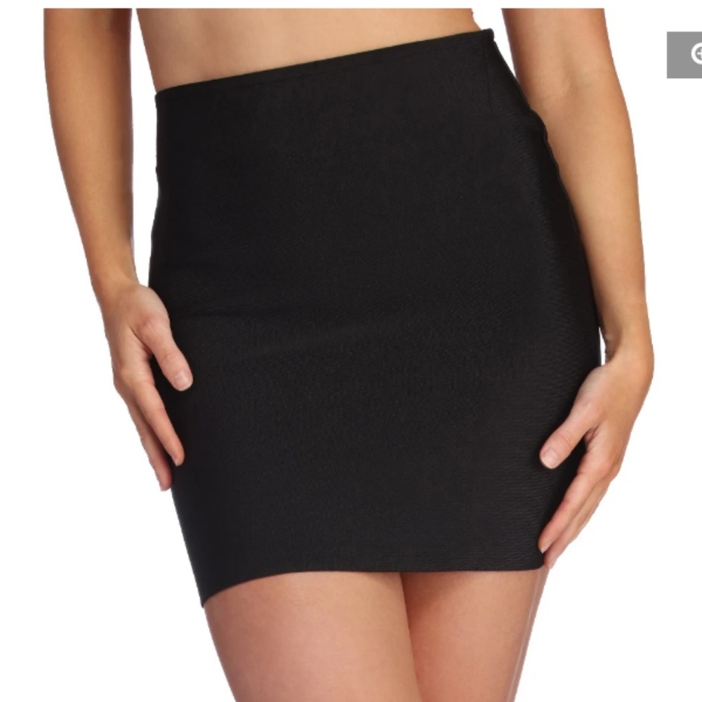 Windsor M Greyscale High Waist Bandage Mini Skirt - Picture 6 of 6
